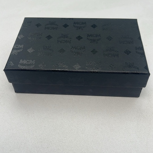 Authentic MCM Black Wallet Box - Picture 8 of 11